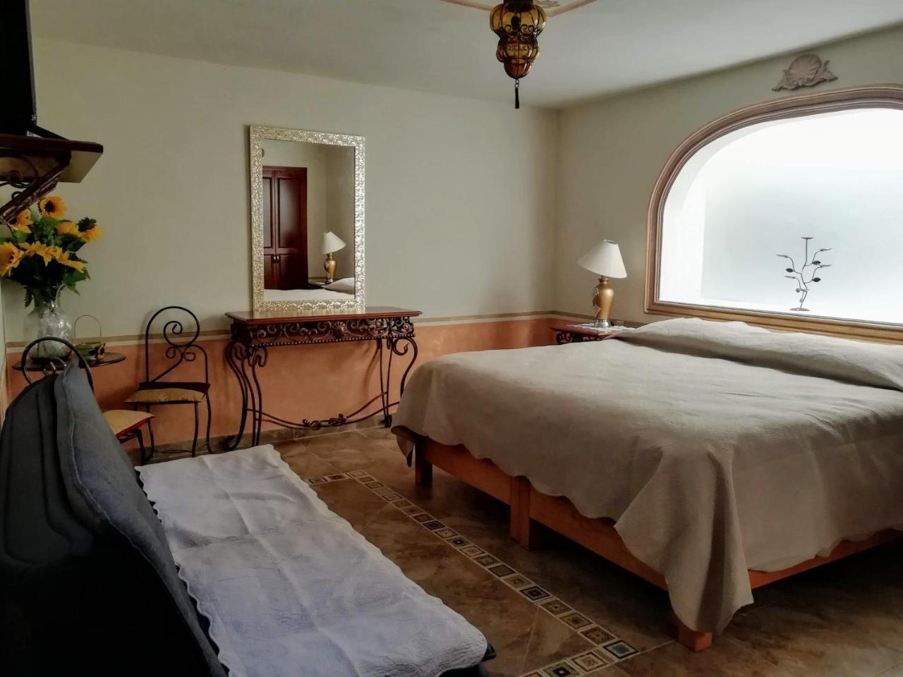 Hotel Posada Maria Bonita Bernal Esterno foto